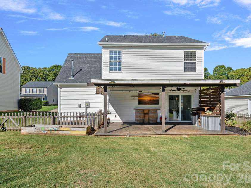 130 Camforth Drive, Mooresville, NC 28117.  MLS# CAR4434700, YatesRealty ID 57951. Backyard