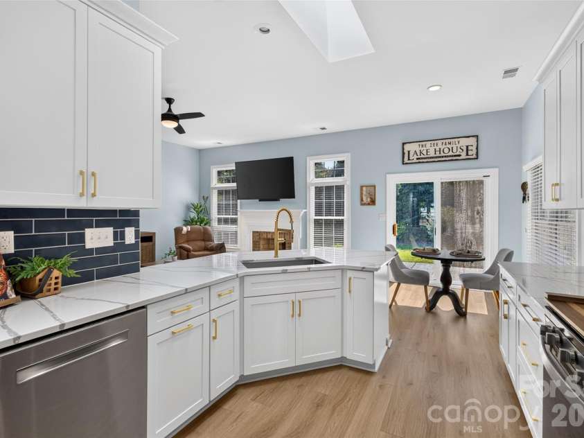 17214 Chardonnay Court, Cornelius, NC 28031.  MLS# CAR4434470, YatesRealty ID 57953. Kitchen-Remodeled in 2025
