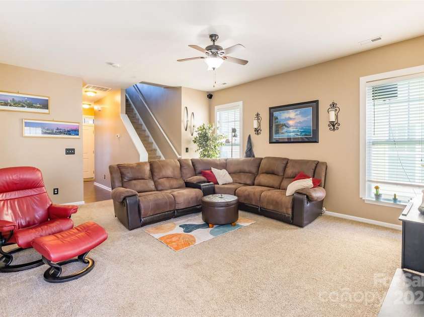 16431 Leavitt Lane, Davidson, NC 28036.  MLS# CAR4243078, YatesRealty ID 5796. 