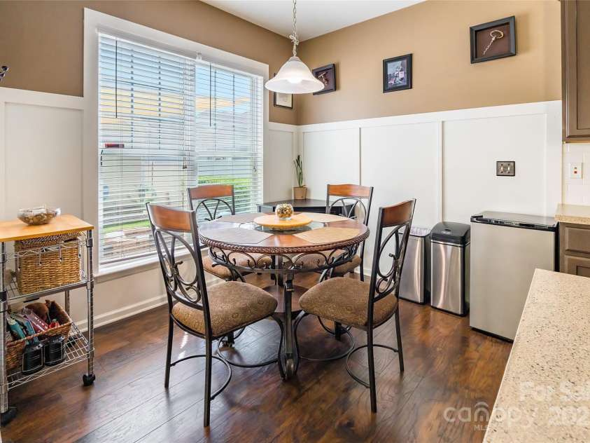 16431 Leavitt Lane, Davidson, NC 28036.  MLS# CAR4243078, YatesRealty ID 5796. 