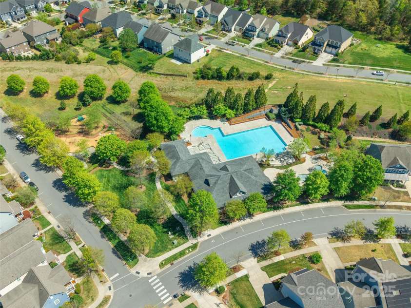 16431 Leavitt Lane, Davidson, NC 28036.  MLS# CAR4243078, YatesRealty ID 5796. 