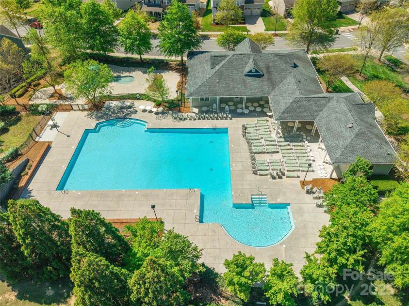 16431 Leavitt Lane, Davidson, NC 28036.  MLS# CAR4243078, YatesRealty ID 5796. 