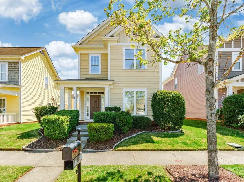 16431 Leavitt Lane, Davidson, NC 28036.  MLS# CAR4243078, YatesRealty ID 5796. 