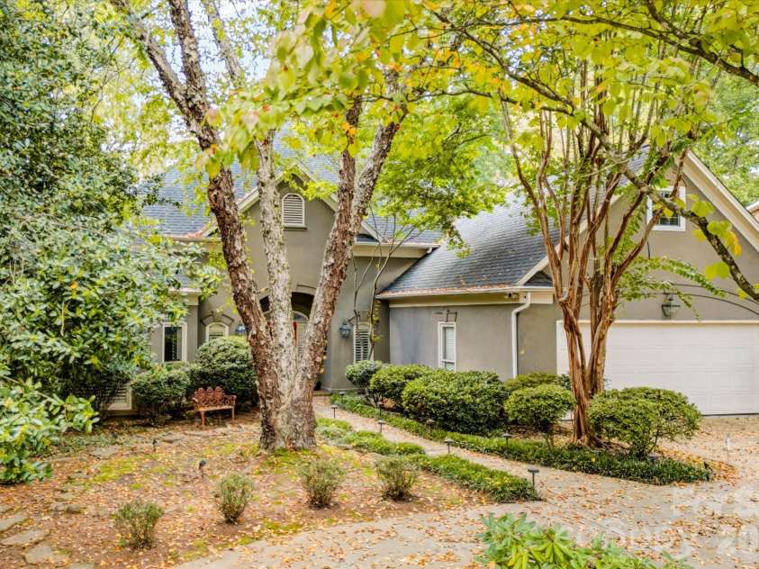 7201 Charter Brook Drive, Charlotte, NC 28270.  MLS# CAR4433966, YatesRealty ID 57960. 