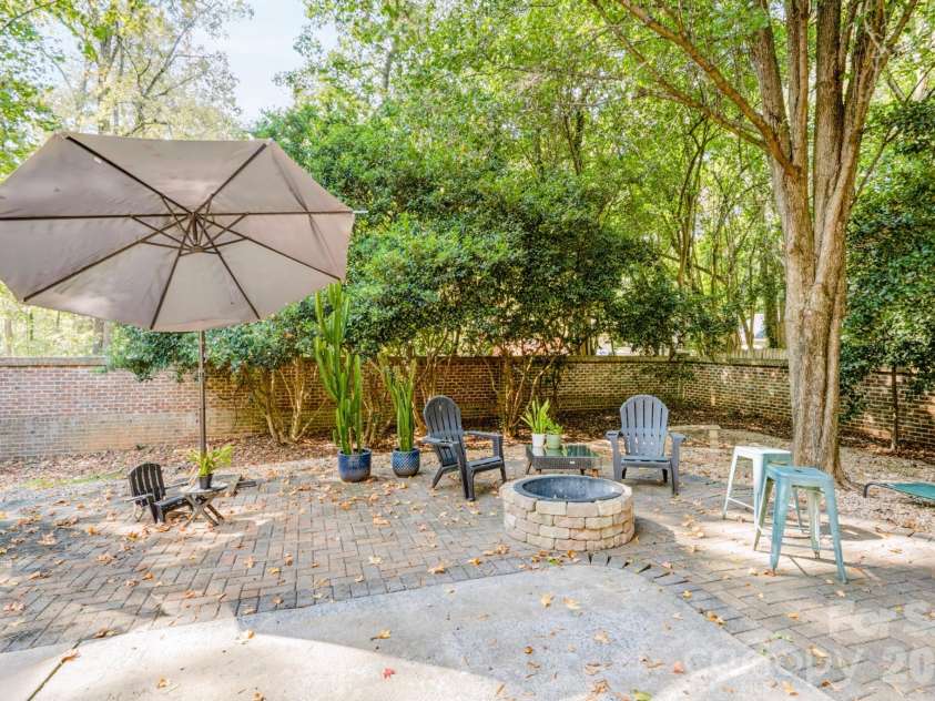 7201 Charter Brook Drive, Charlotte, NC 28270.  MLS# CAR4433966, YatesRealty ID 57960. 