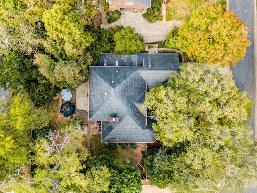 7201 Charter Brook Drive, Charlotte, NC 28270.  MLS# CAR4433966, YatesRealty ID 57960. 