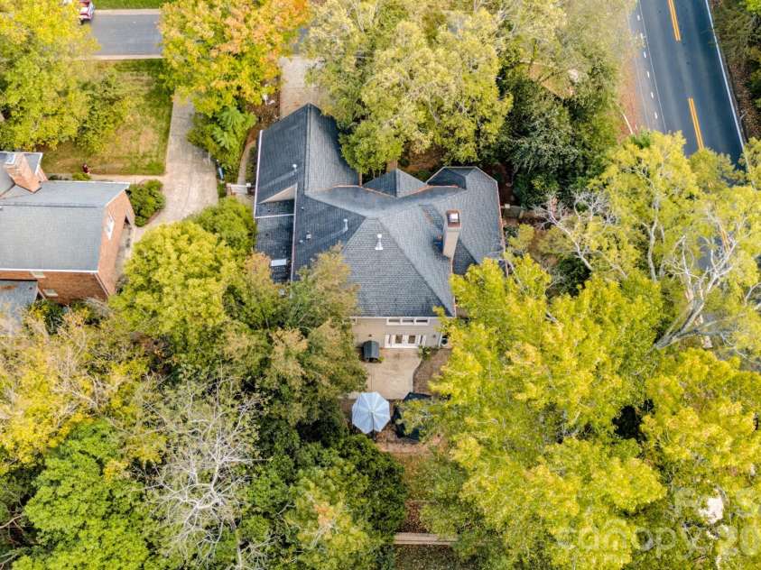 7201 Charter Brook Drive, Charlotte, NC 28270.  MLS# CAR4433966, YatesRealty ID 57960. 