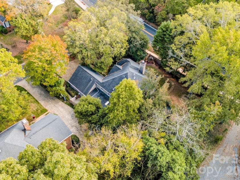 7201 Charter Brook Drive, Charlotte, NC 28270.  MLS# CAR4433966, YatesRealty ID 57960. 