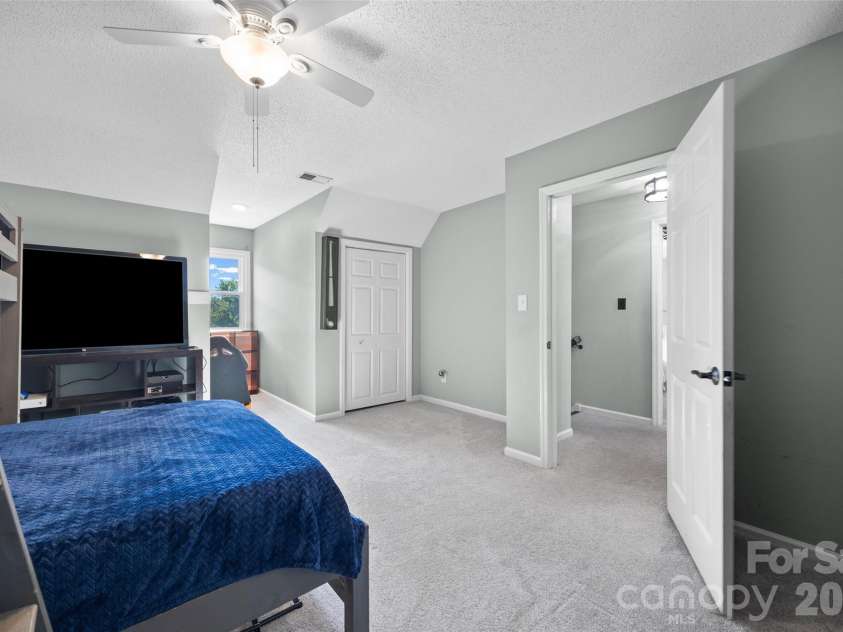 3076 Crestview Lane, Lancaster, SC 29720.  MLS# CAR4433451, YatesRealty ID 57965. 3rd bedroom