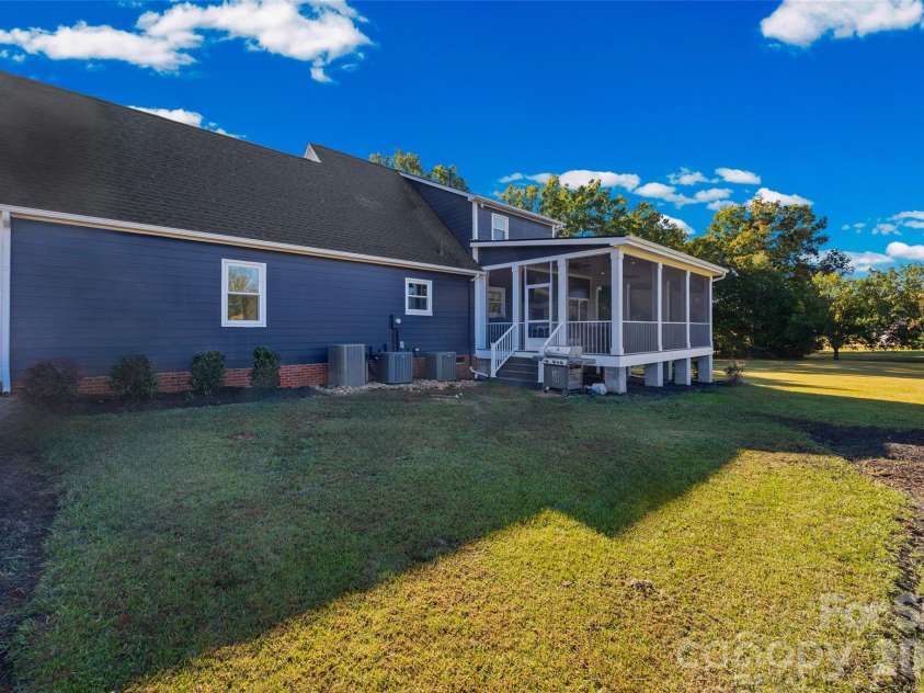 3076 Crestview Lane, Lancaster, SC 29720.  MLS# CAR4433451, YatesRealty ID 57965. Backyard