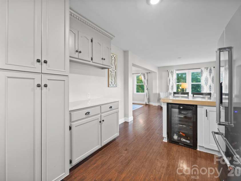 3076 Crestview Lane, Lancaster, SC 29720.  MLS# CAR4433451, YatesRealty ID 57965. Kitchen