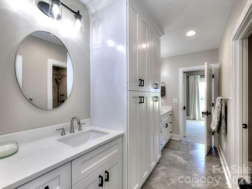 8833 Kerns Meadow Lane, Huntersville, NC 28078.  MLS# CAR4432652, YatesRealty ID 57967. 