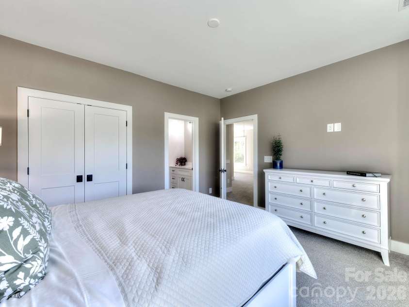 8833 Kerns Meadow Lane, Huntersville, NC 28078.  MLS# CAR4432652, YatesRealty ID 57967. 