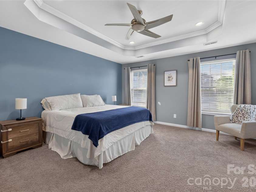 1710 Evergreen Drive, Charlotte, NC 28208.  MLS# CAR4433054, YatesRealty ID 57968. 