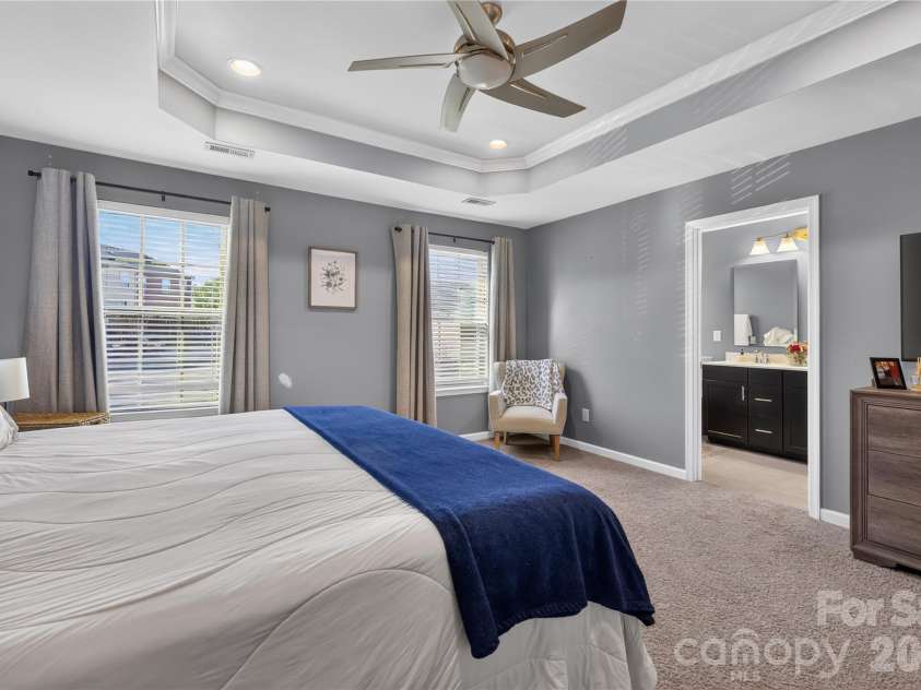 1710 Evergreen Drive, Charlotte, NC 28208.  MLS# CAR4433054, YatesRealty ID 57968. 