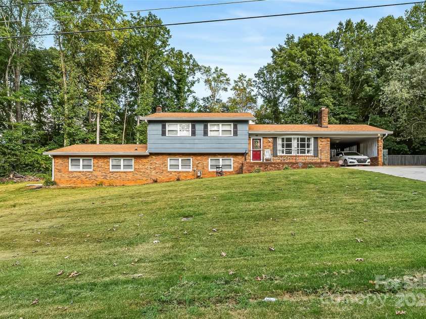 304 Parlier Avenue, Conover, NC 28613.  MLS# CAR4321897, YatesRealty ID 5797. 