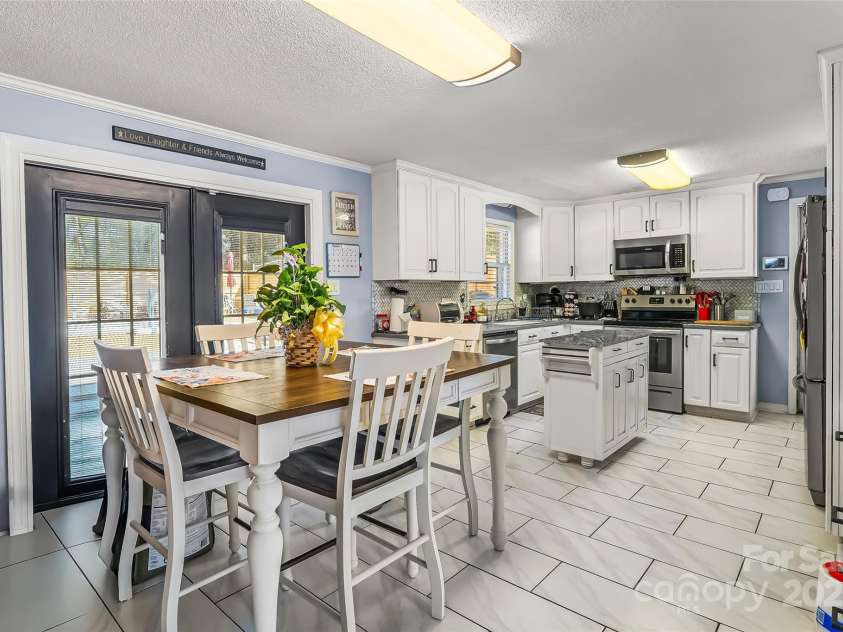 304 Parlier Avenue, Conover, NC 28613.  MLS# CAR4321897, YatesRealty ID 5797. 