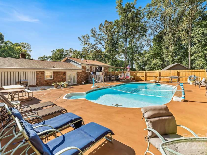304 Parlier Avenue, Conover, NC 28613.  MLS# CAR4321897, YatesRealty ID 5797. 