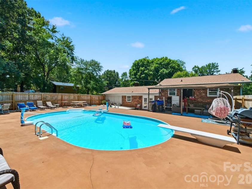 304 Parlier Avenue, Conover, NC 28613.  MLS# CAR4321897, YatesRealty ID 5797. 