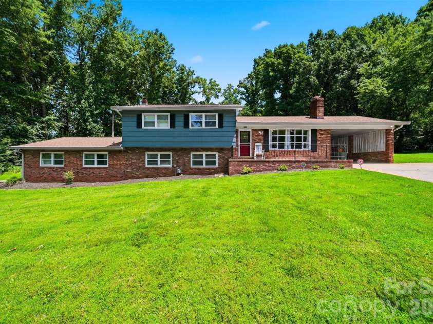 304 Parlier Avenue, Conover, NC 28613.  MLS# CAR4321897, YatesRealty ID 5797. 