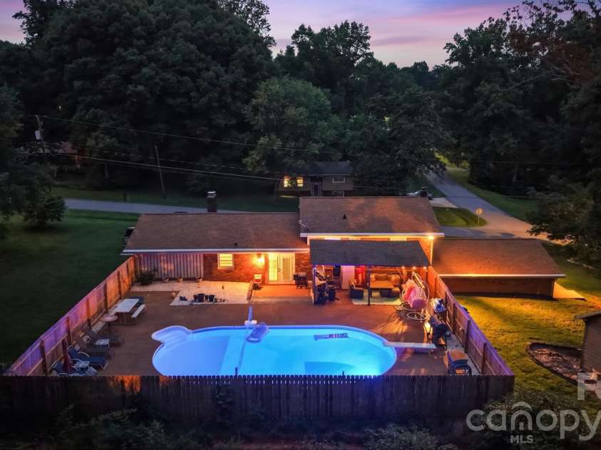 304 Parlier Avenue, Conover, NC 28613.  MLS# CAR4321897, YatesRealty ID 5797. 