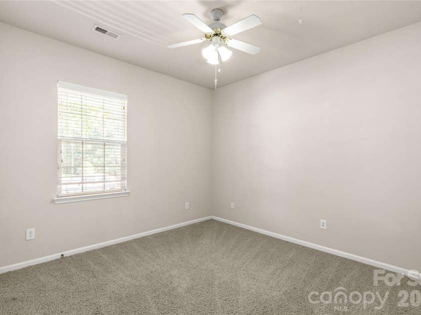 3820 Planters Watch Drive, Charlotte, NC 28278.  MLS# CAR4429944, YatesRealty ID 57971. 