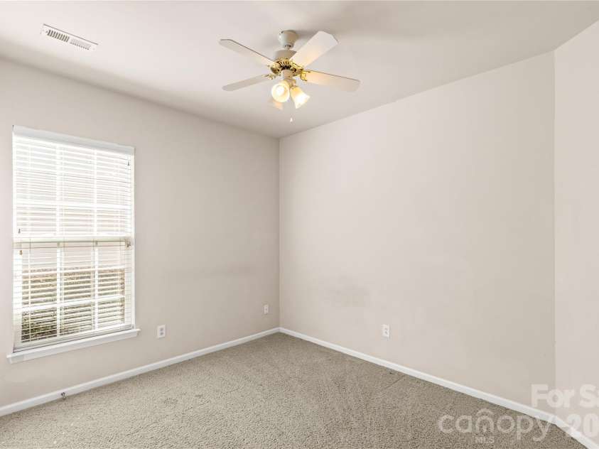 3820 Planters Watch Drive, Charlotte, NC 28278.  MLS# CAR4429944, YatesRealty ID 57971. 