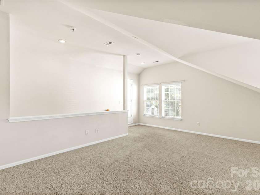 3820 Planters Watch Drive, Charlotte, NC 28278.  MLS# CAR4429944, YatesRealty ID 57971. 