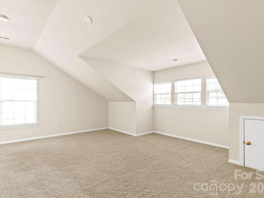 3820 Planters Watch Drive, Charlotte, NC 28278.  MLS# CAR4429944, YatesRealty ID 57971. 