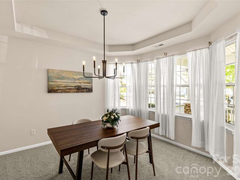 3820 Planters Watch Drive, Charlotte, NC 28278.  MLS# CAR4429944, YatesRealty ID 57971. Dining Room with beautiful windows