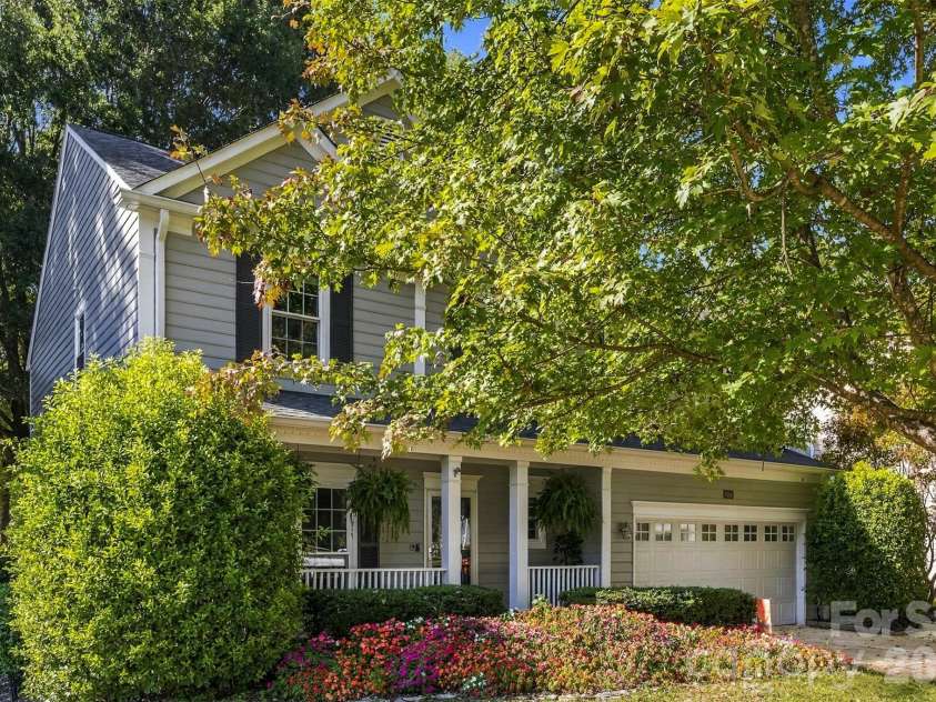 9014 Pickering Grove Lane, Charlotte, NC 28216.  MLS# CAR4420257, YatesRealty ID 57977. 