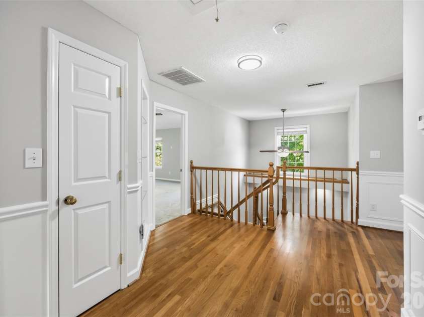 9014 Pickering Grove Lane, Charlotte, NC 28216.  MLS# CAR4420257, YatesRealty ID 57977. 