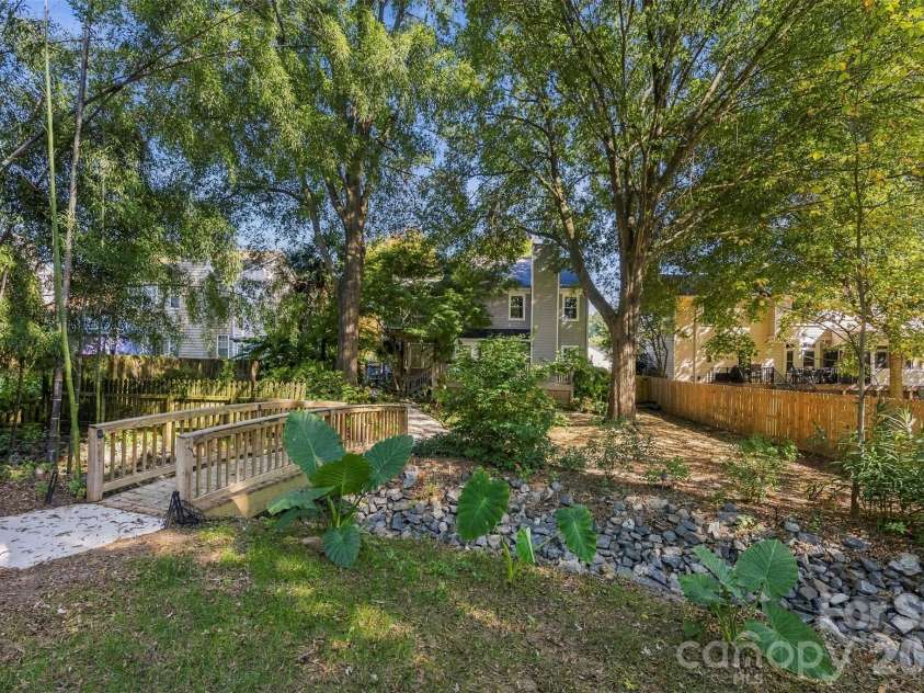 9014 Pickering Grove Lane, Charlotte, NC 28216.  MLS# CAR4420257, YatesRealty ID 57977. 