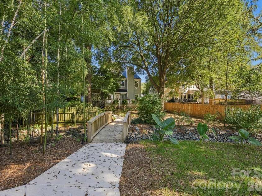 9014 Pickering Grove Lane, Charlotte, NC 28216.  MLS# CAR4420257, YatesRealty ID 57977. 