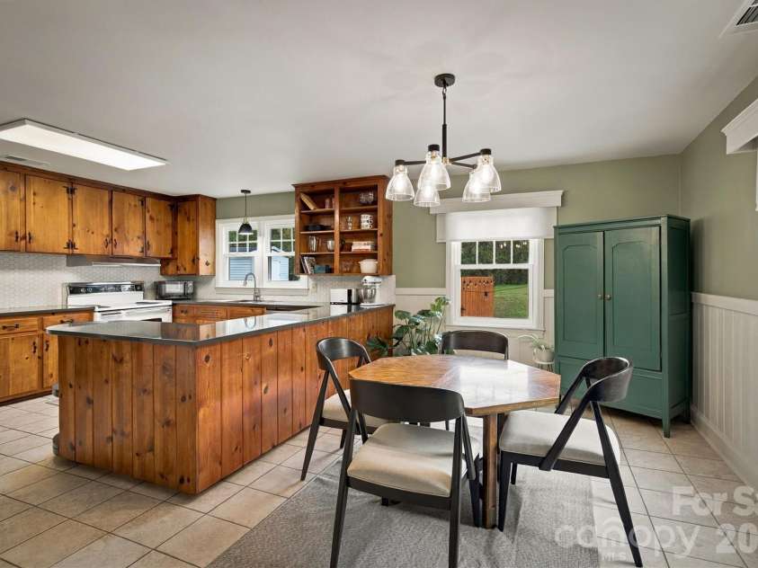 214 Morehead Street, Morganton, NC 28655.  MLS# CAR4421785, YatesRealty ID 57982. 