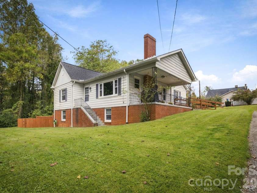 214 Morehead Street, Morganton, NC 28655.  MLS# CAR4421785, YatesRealty ID 57982. 