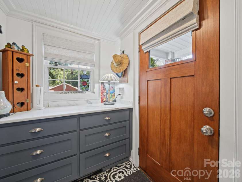 479 Union Street, Concord, NC 28025.  MLS# CAR4433876, YatesRealty ID 57987. 