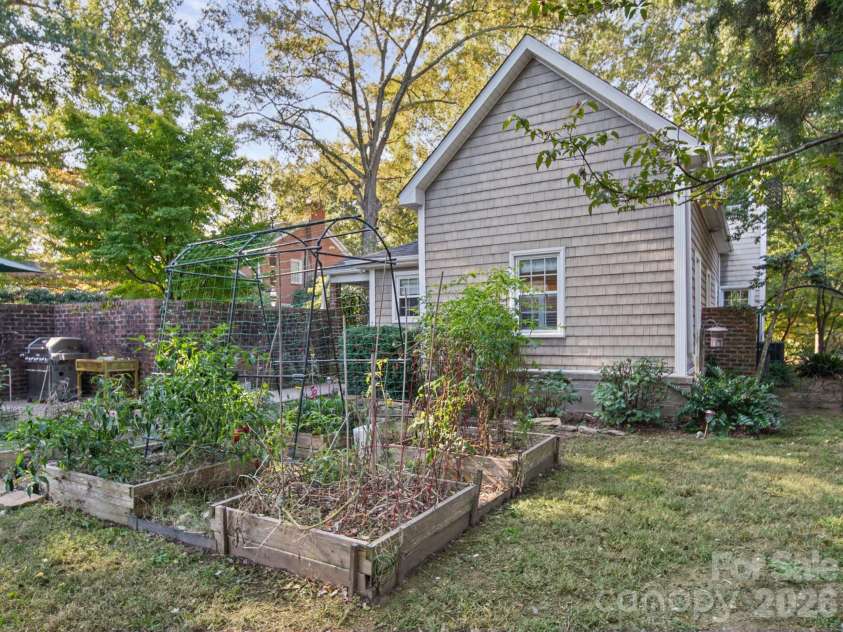 479 Union Street, Concord, NC 28025.  MLS# CAR4433876, YatesRealty ID 57987. 