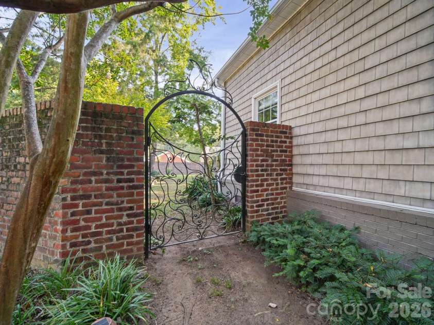 479 Union Street, Concord, NC 28025.  MLS# CAR4433876, YatesRealty ID 57987. 