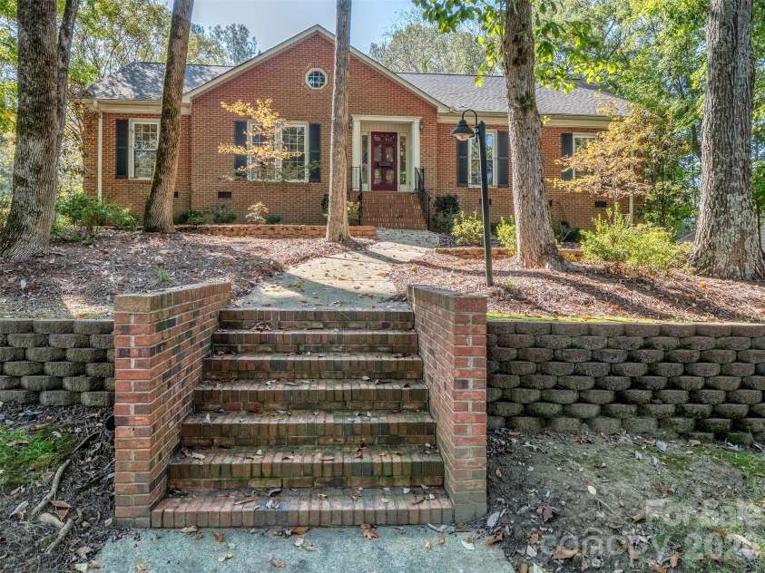 7301 Lee Rea Road, Charlotte, NC 28226.  MLS# CAR4428140, YatesRealty ID 57988. Front Elevation