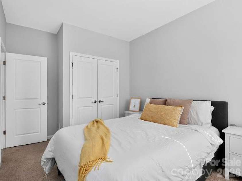 5017 Nestling Spring Street, Charlotte, NC 28205.  MLS# CAR4436396, YatesRealty ID 57989. 