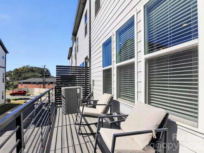 5017 Nestling Spring Street, Charlotte, NC 28205.  MLS# CAR4436396, YatesRealty ID 57989. 