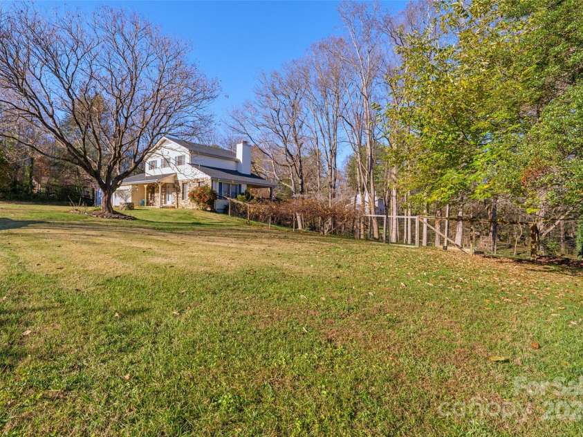 66 Beechwood Drive, Horse Shoe, NC 28742.  MLS# CAR4201481, YatesRealty ID 5799. 