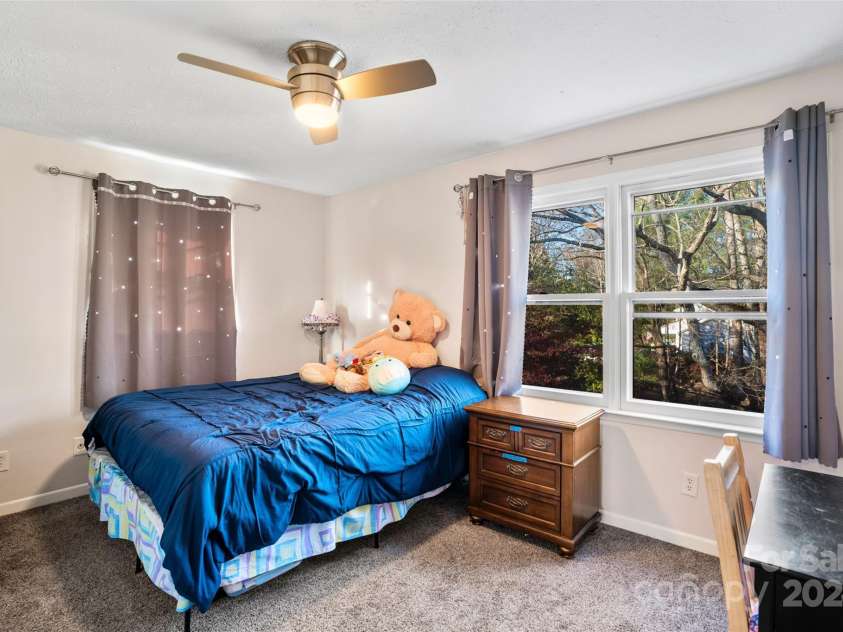 66 Beechwood Drive, Horse Shoe, NC 28742.  MLS# CAR4201481, YatesRealty ID 5799. Guest Room