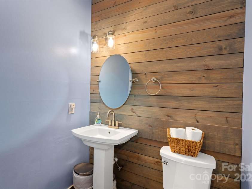 66 Beechwood Drive, Horse Shoe, NC 28742.  MLS# CAR4201481, YatesRealty ID 5799. Main Level Guest Bath