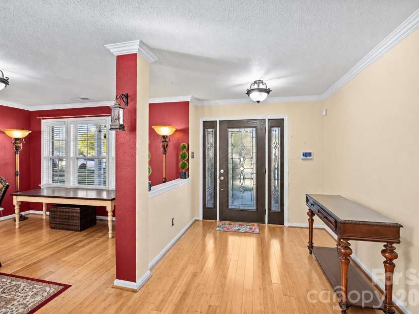 12607 Frank Wiley Lane, Charlotte, NC 28278.  MLS# CAR4433234, YatesRealty ID 57993. 