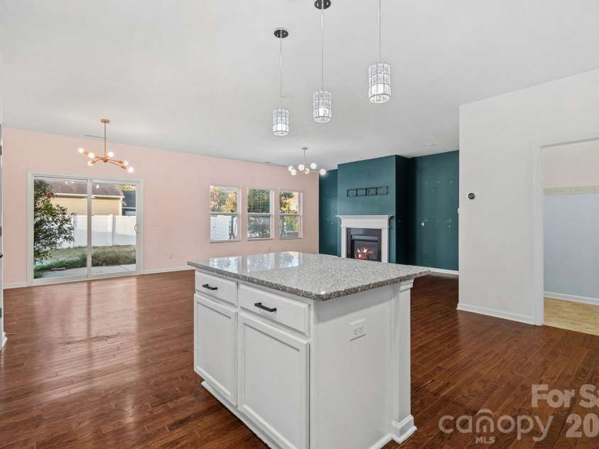 1555 Spring Blossom Trail, Fort Mill, SC 29708.  MLS# CAR4436810, YatesRealty ID 57996. Bright open floorplan
