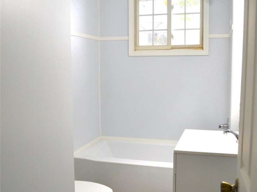 1240 Hollywood Terrace, Albemarle, NC 28001.  MLS# CAR4082586, YatesRealty ID 58. Bathroom
