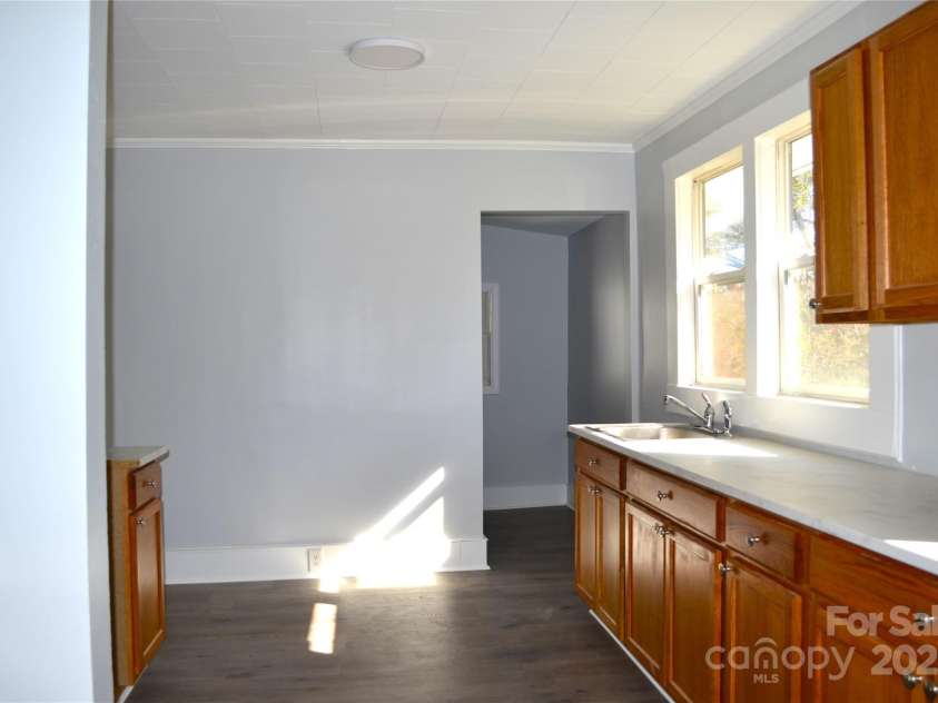 1240 Hollywood Terrace, Albemarle, NC 28001.  MLS# CAR4082586, YatesRealty ID 58. Kitchen