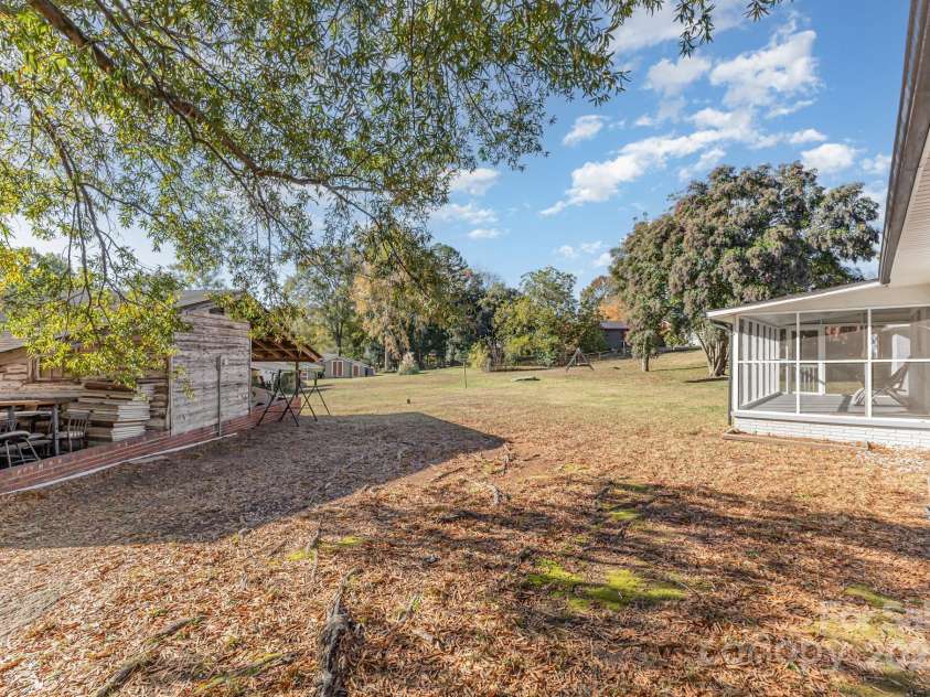 41 Fleetwood Drive, Concord, NC 28027.  MLS# CAR4318616, YatesRealty ID 580. Side Rear Left